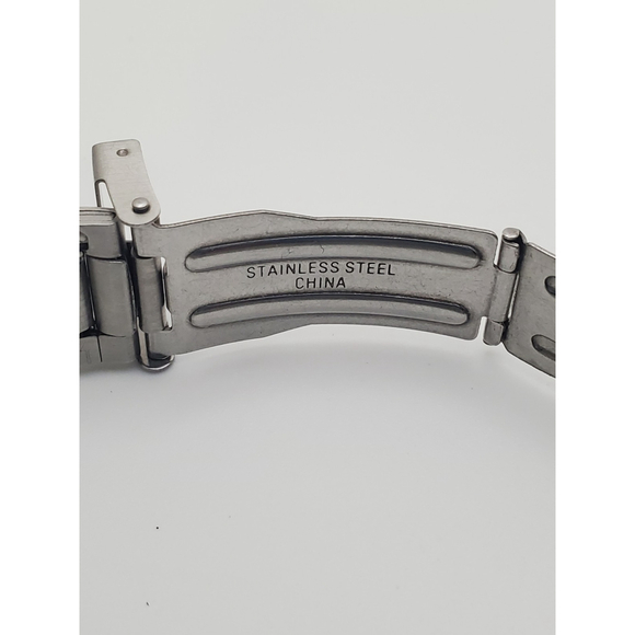 Mens Watch - Picture 10 of 12